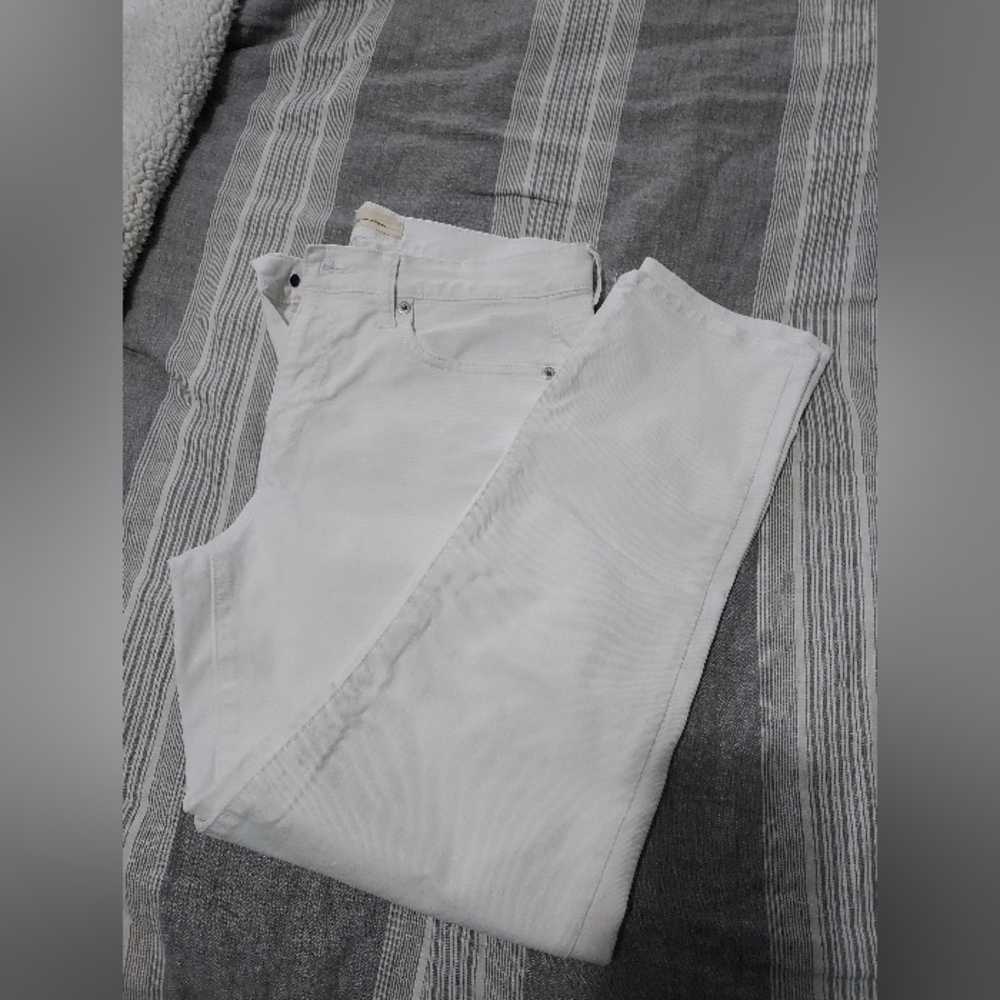 White Gap Jeans Best Girlfriend style